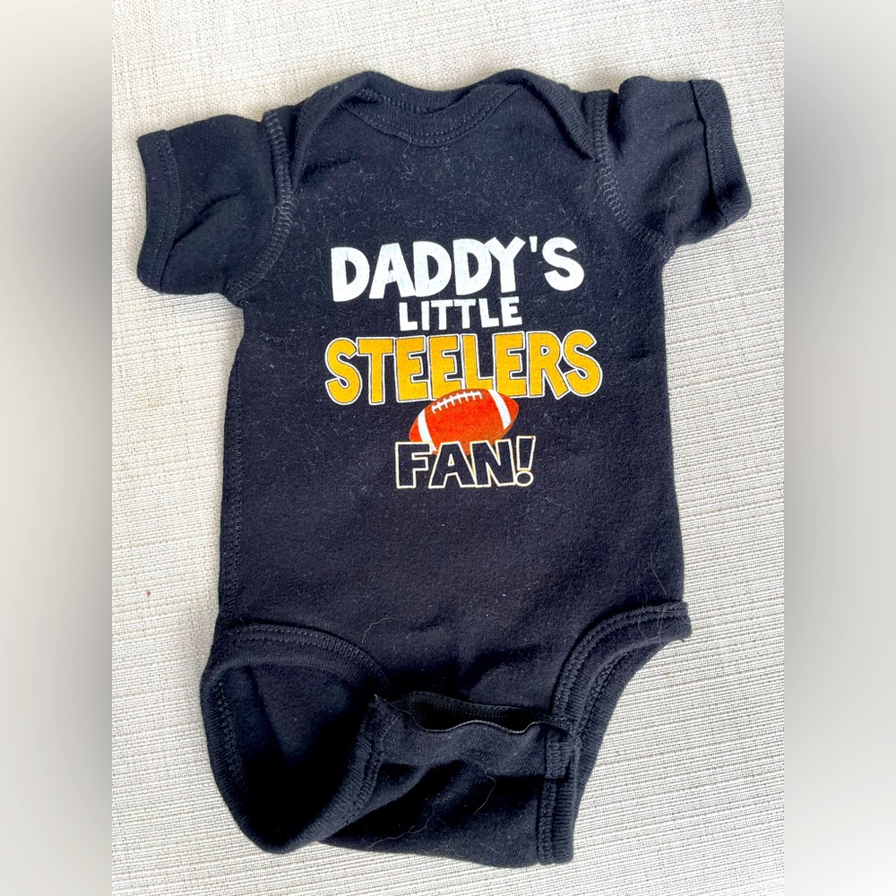 Rabbit Skins, Pittsburg Steeler Onesie, Size Newborn